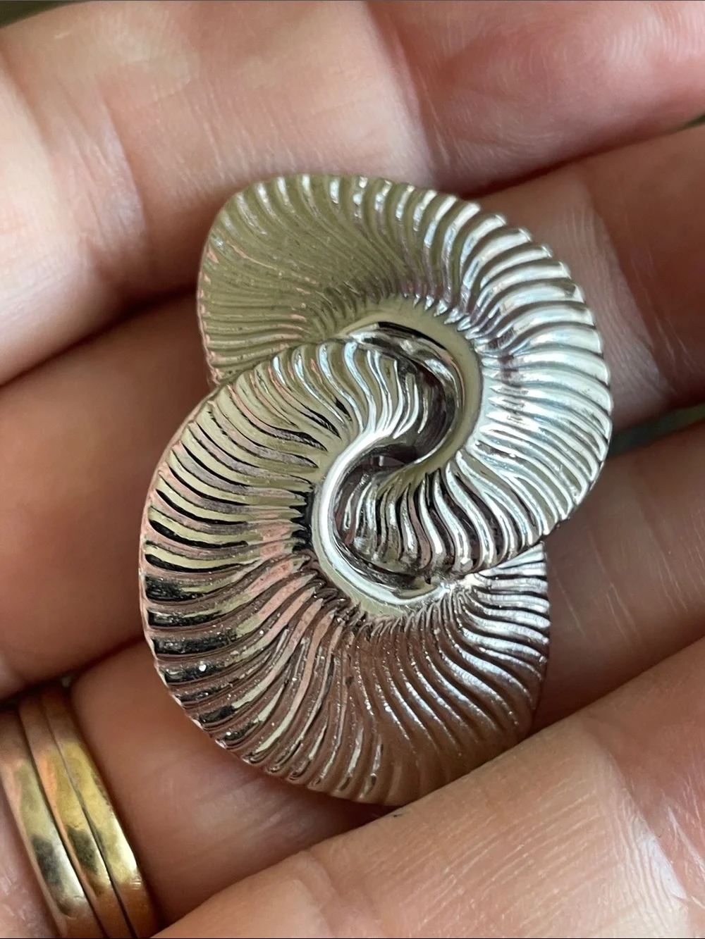 vintage Beau Sterling double swirl nautilus shell brooch